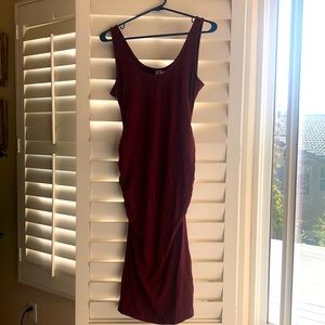 Burgundy maternity dress worn once size XSP